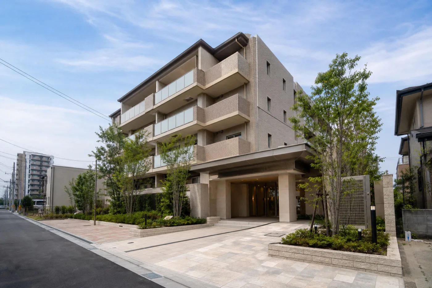 完成した集合住宅・マンションの外観